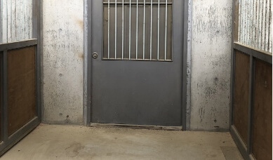 標準馬房（ゴムマット無し）